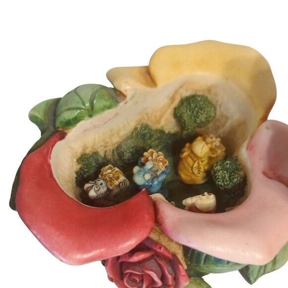 Harmony Kingdom 1999 Parade of Gifts Rose Bouquet Trinket Box Limited Edition - Picture 3 of 9